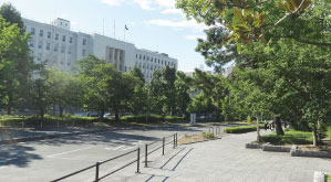 大手前バス降車場